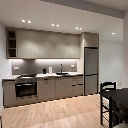 Iria Apartment *